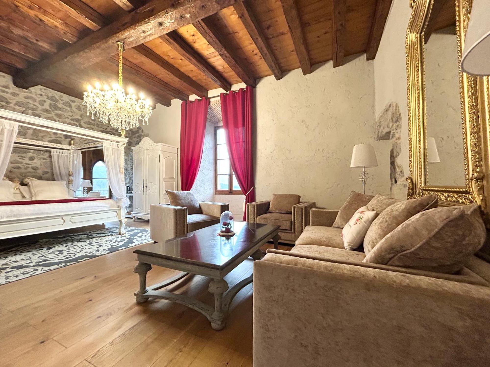 Chateau De La Rive - Suite Prestige - Chambre 2 Personnes Cruet Extérieur photo