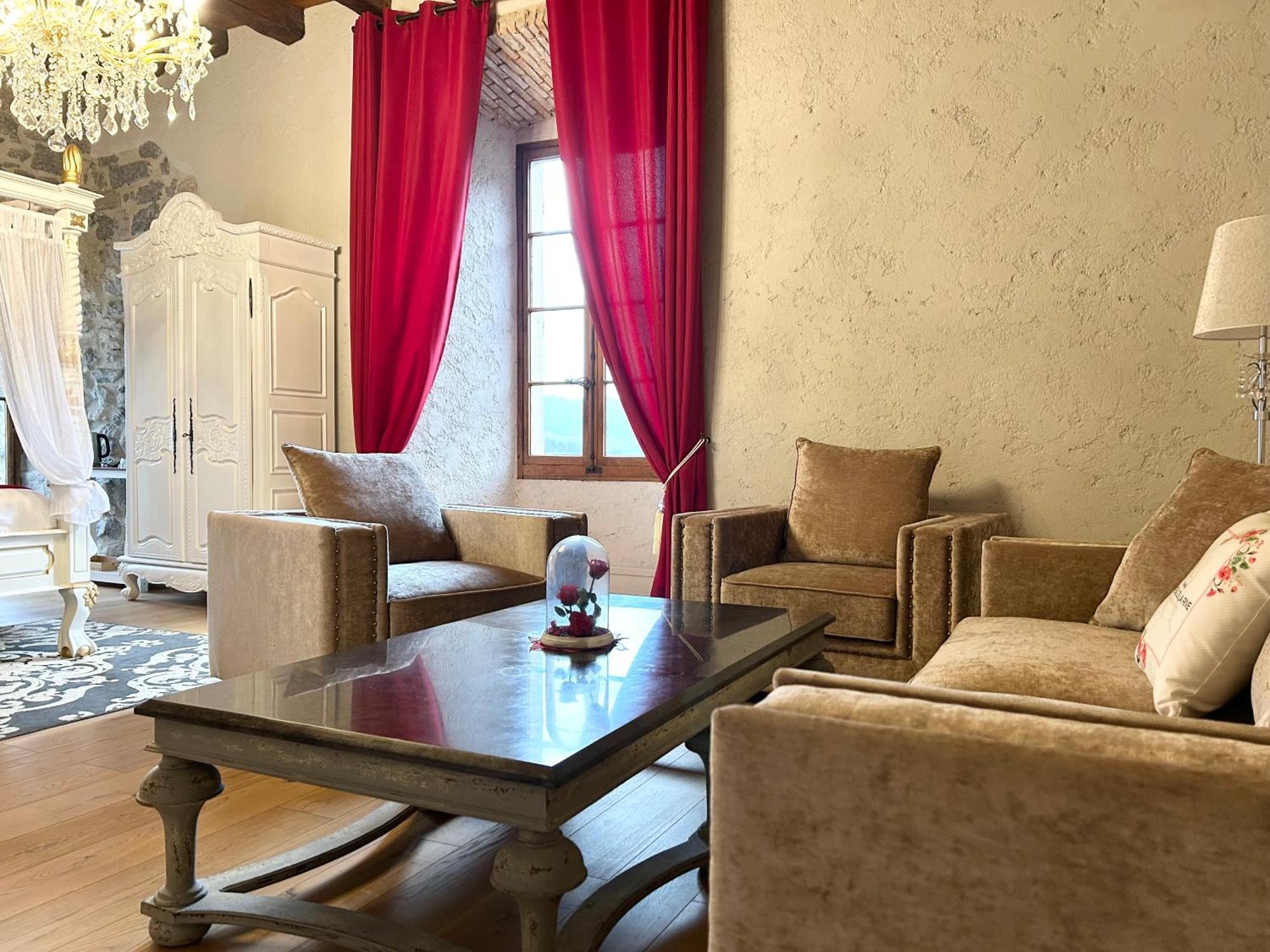 Chateau De La Rive - Suite Prestige - Chambre 2 Personnes Cruet Extérieur photo