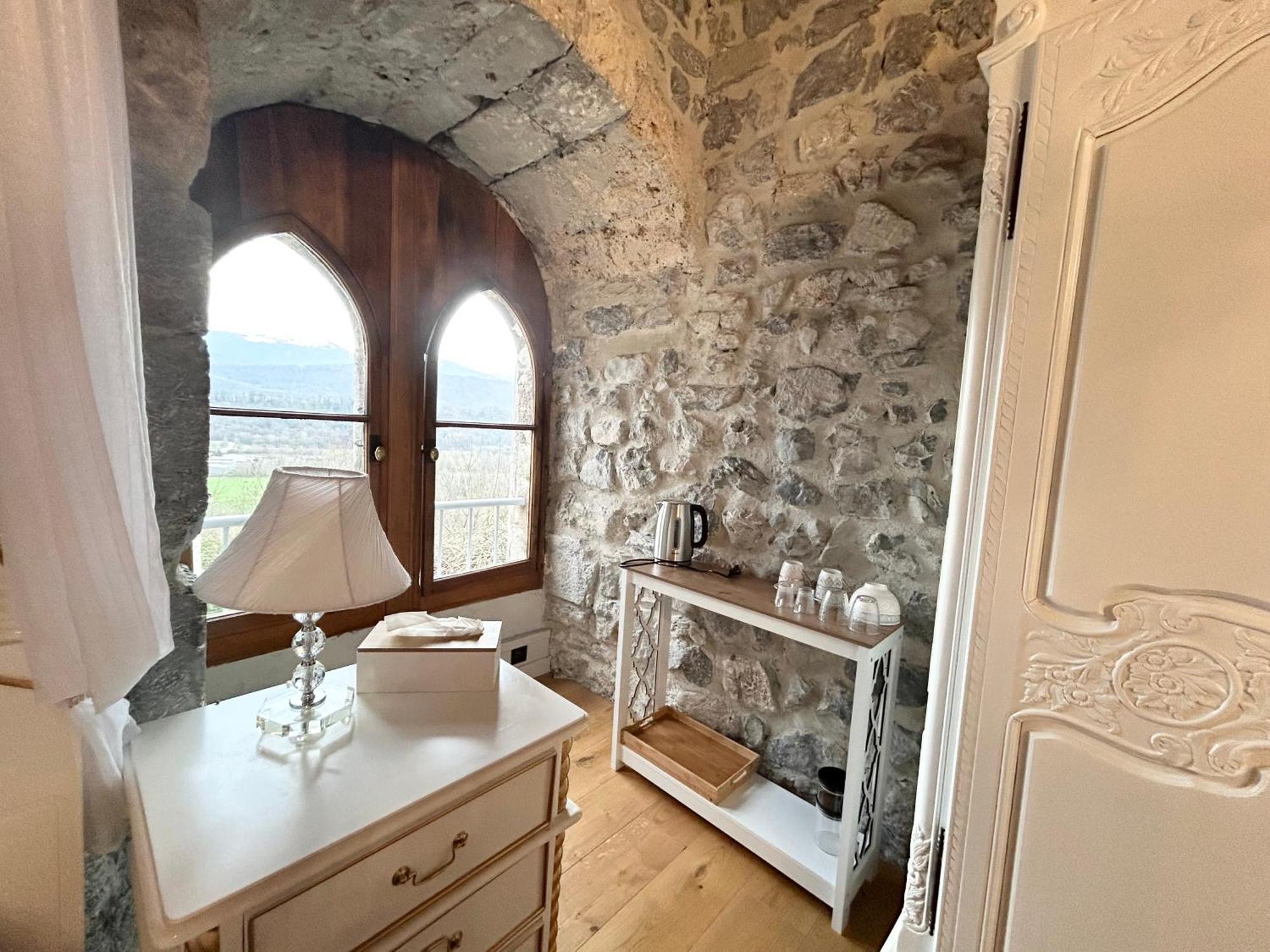 Chateau De La Rive - Suite Prestige - Chambre 2 Personnes Cruet Extérieur photo
